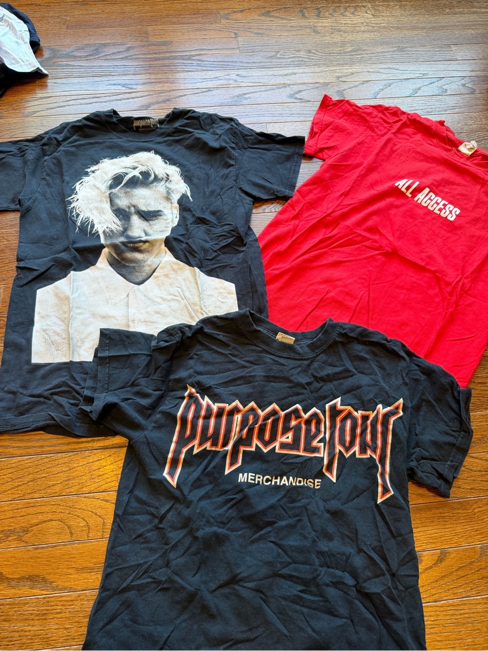 Justin Bieber Black & Red Tour Graphic Tee Bundle